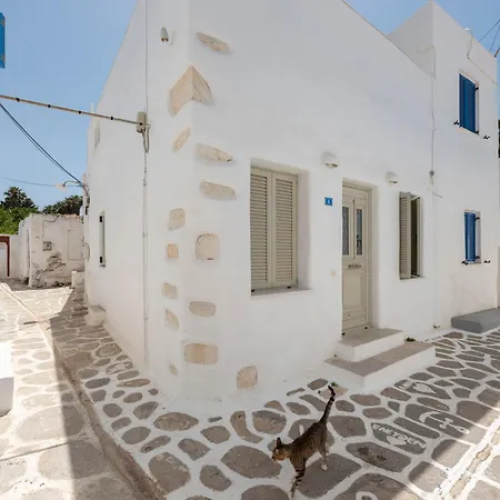 Дом отдыха M&m Parikia's Old Town