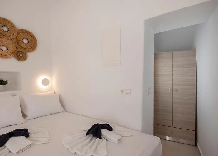 M&m Parikia's Old Town *